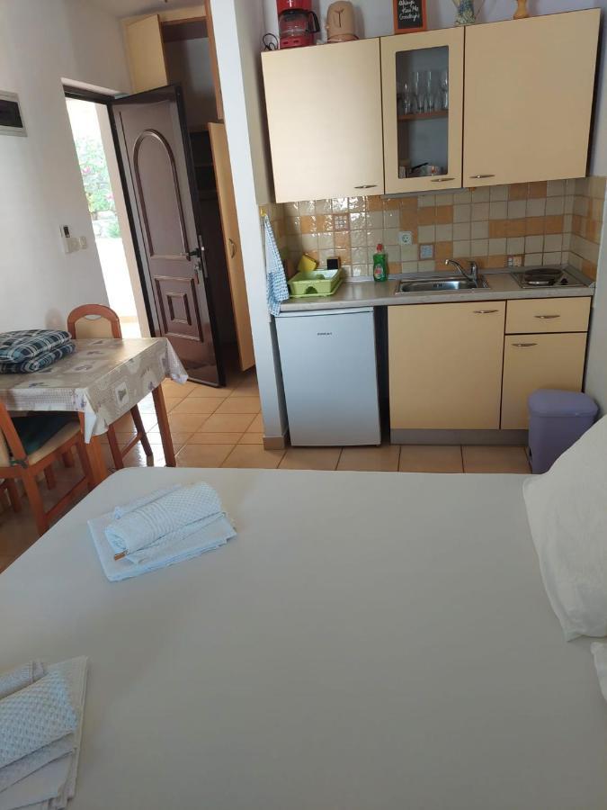Apartmani Lavanda Đảo Pag Ngoại thất bức ảnh
